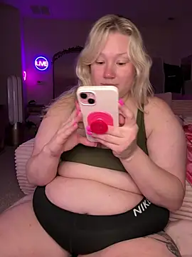 PiggyRose webcam