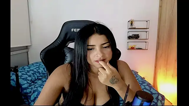 Yues050600 webcam