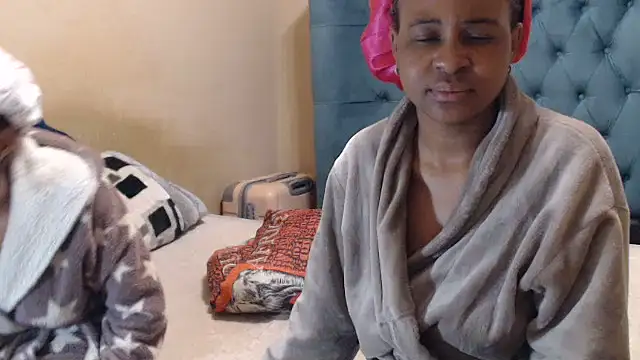 EbonyEssence webcam