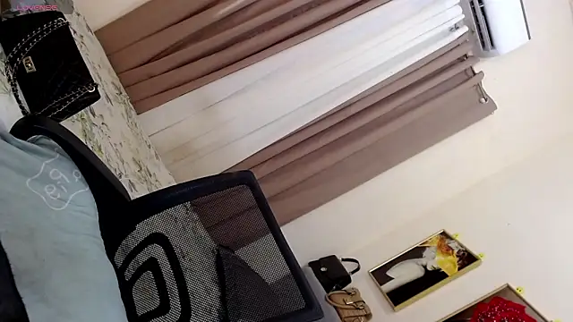 Thelordofcumsmegan webcam