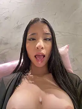 Sarah_cam06