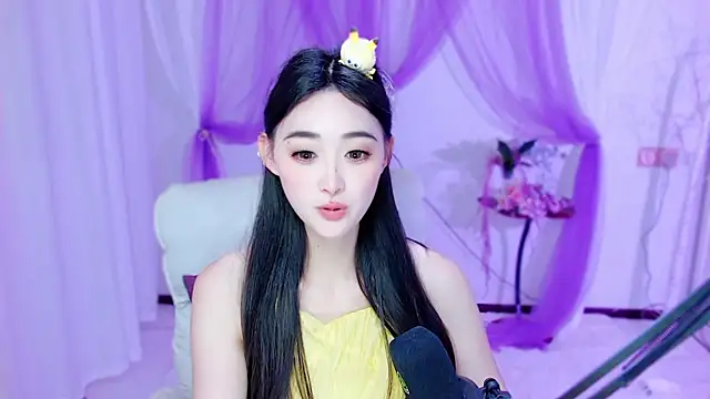 tili_lucky - Tili_Lucky's free webcam - UK Sex Cams