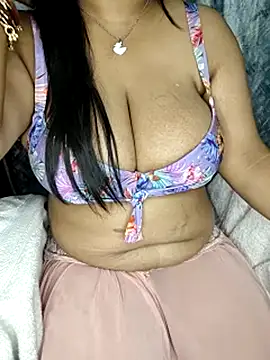 Curvy_Pooja webcam