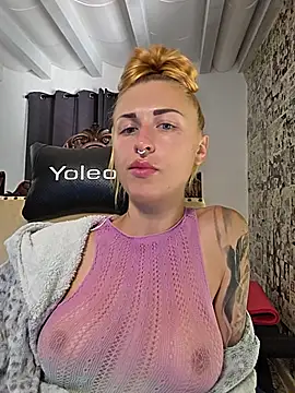 kylie_blck webcam