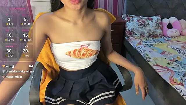 Mica_Jones webcam