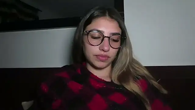 AliceTeenager___ webcam