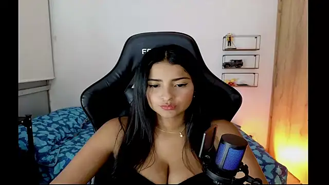 Yues050600 webcam