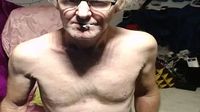 1CuteAndSexy69 webcam