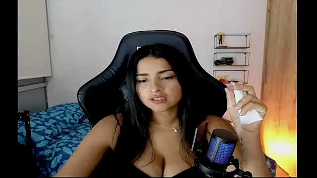 Yues050600 webcam