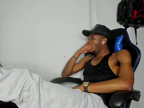 Kofi_exotic_2 webcam