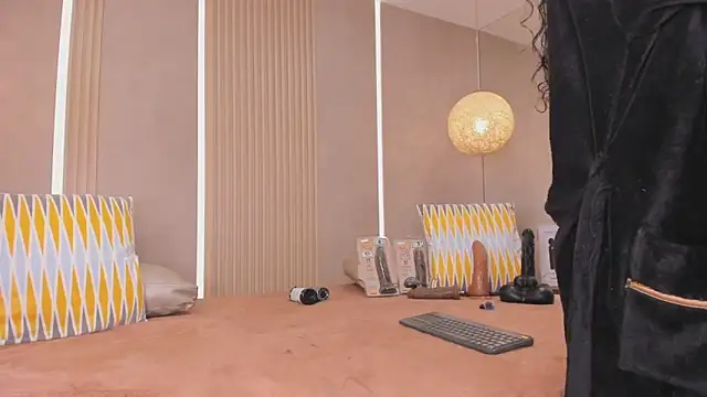 sabrina_shark_ webcam