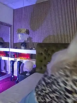 LadyTouch webcam