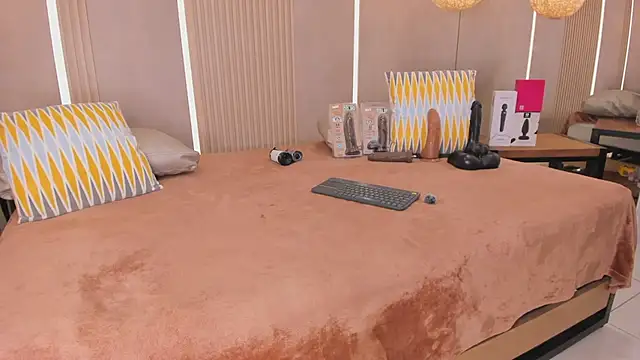 sabrina_shark_ webcam