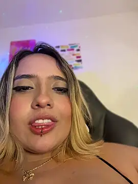 _Ninasanz webcam