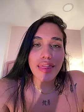 Bella__Wood