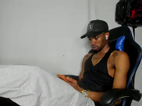 Kofi_exotic_2 webcam