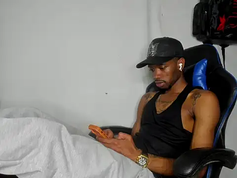 Kofi_exotic_2 webcam