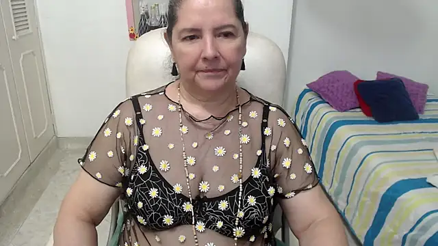 leonela_69 webcam