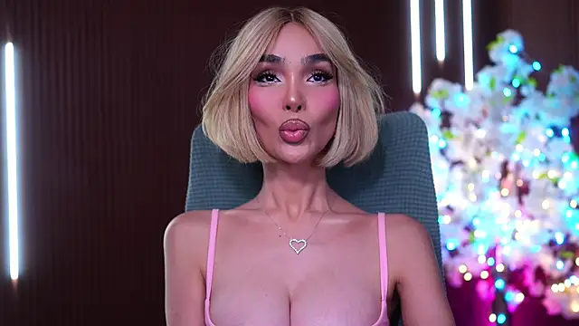 xxforyoureyesonlyxx webcam