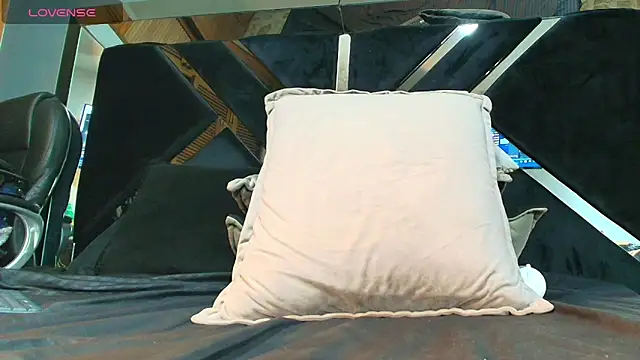 Adara_Ferrara webcam