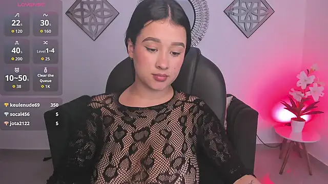 Emi_Roseth webcam