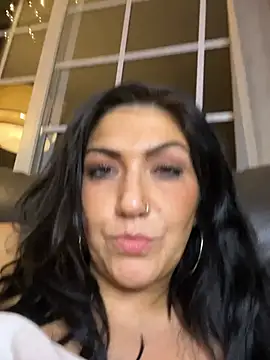 LittleMissEeve webcam