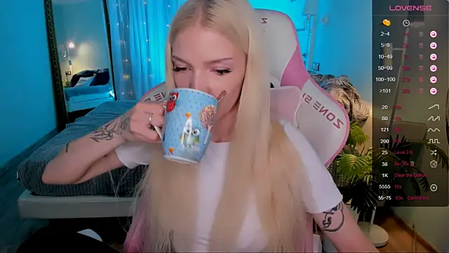 anyataylor_ - AnyaTaylor_'s free webcam - UK Sex Cams