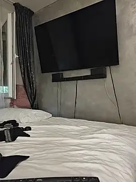 AvaSquirtMilf webcam