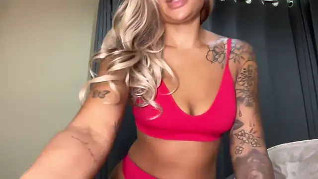 CoCo-Queen webcam