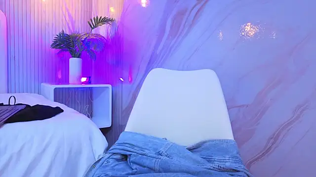 luna_hot_ass webcam