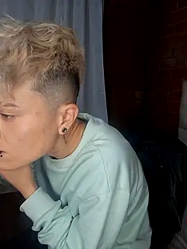 Megan-r webcam