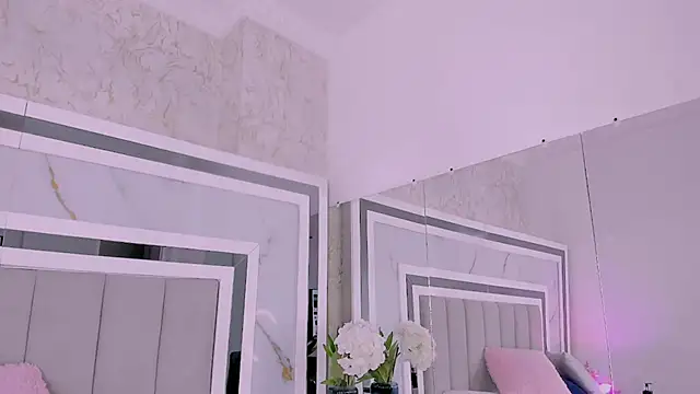 luciagray1 webcam