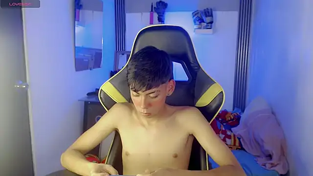 liarr_ - Liarr_'s free webcam - UK Sex Cams