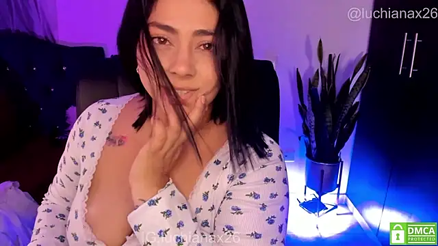 lucy26_ webcam