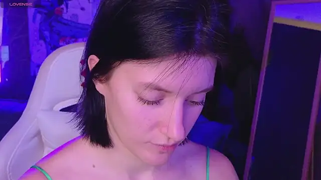 roxy_riot_