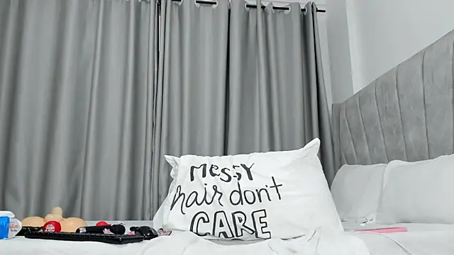 thee_sexy_goddess webcam
