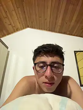 CamiRojas_boy webcam
