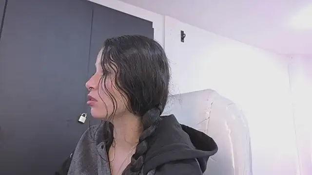 Samantha_bloww1