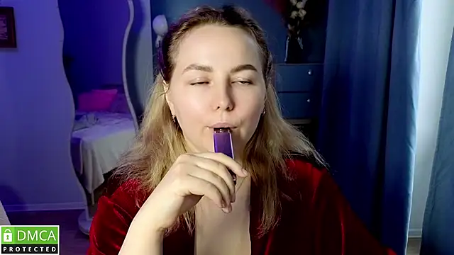 Mira_Mermayd webcam