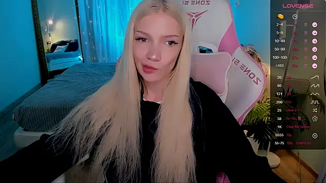 AnyaTaylor_ webcam