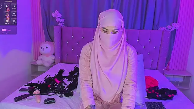 Nayla-Mouna webcam