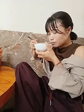 linda_bae00 webcam