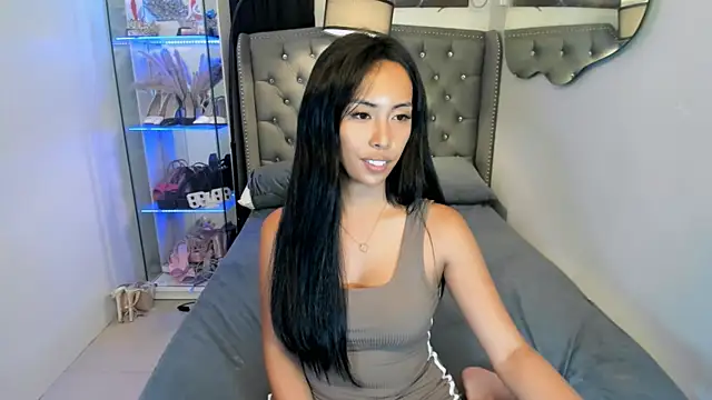 reighnempress webcam