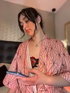 Enearishi - Trans webcam sex chat