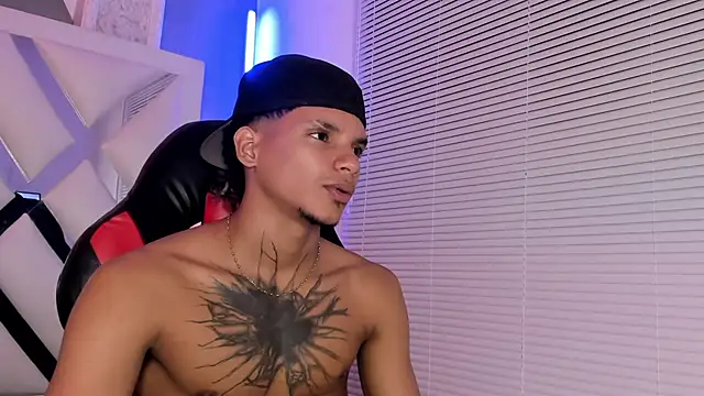 kai_storm77 webcam