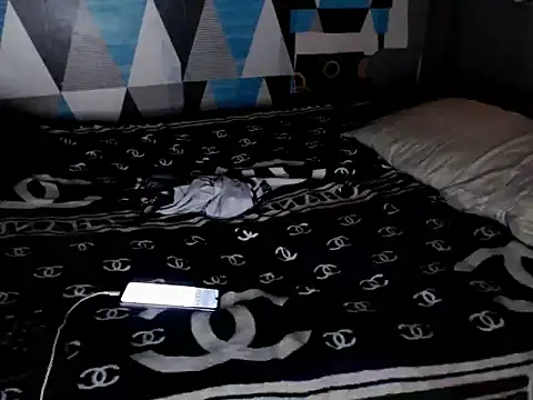 Trish_CurveCock webcam