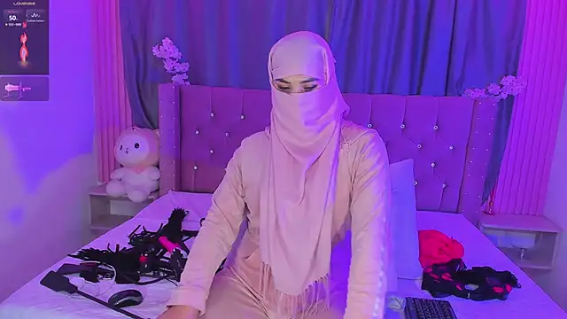 Nayla-Mouna