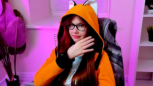 CarolGiggly webcam