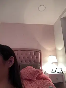 Bella__Wood webcam