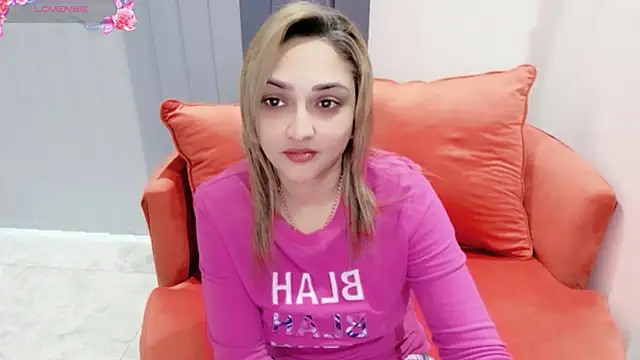 INDIANROMANCE webcam